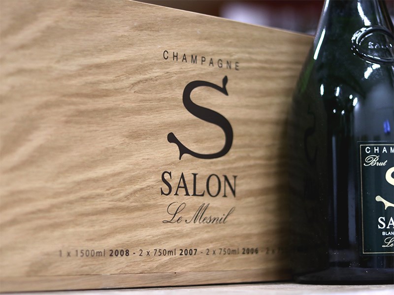 The Oenotheque case contains a 2008 Salon on magnum and two normal bottles from each of the 2004, 2006 and 2007 vintages