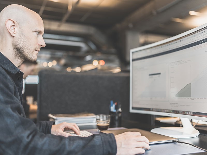 Falling interest rates affect wine prices